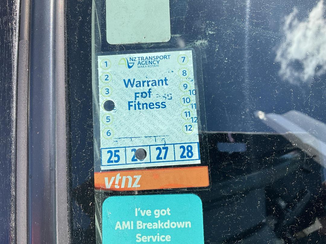 Photo '11' of Suzuki Swift