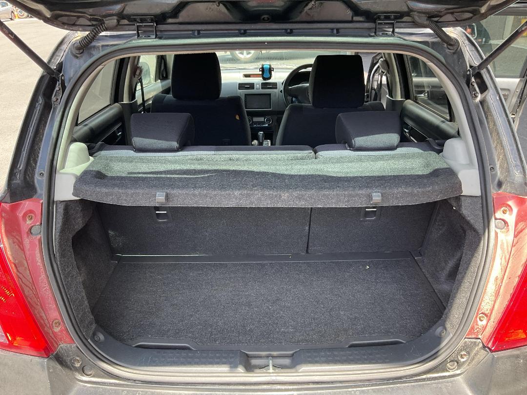 Photo '21' of Suzuki Swift Photo '21' of Suzuki Swift