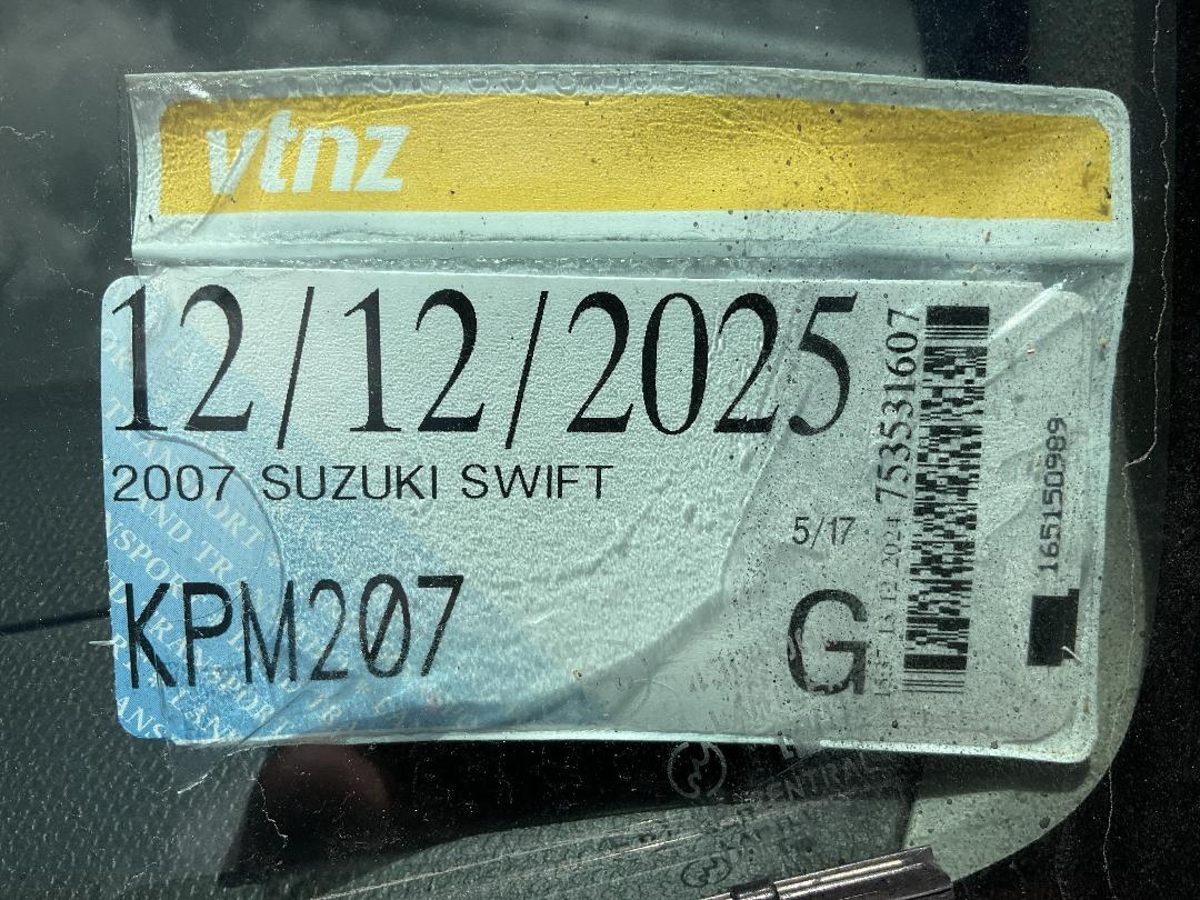 Photo '26' of Suzuki Swift Photo '26' of Suzuki Swift