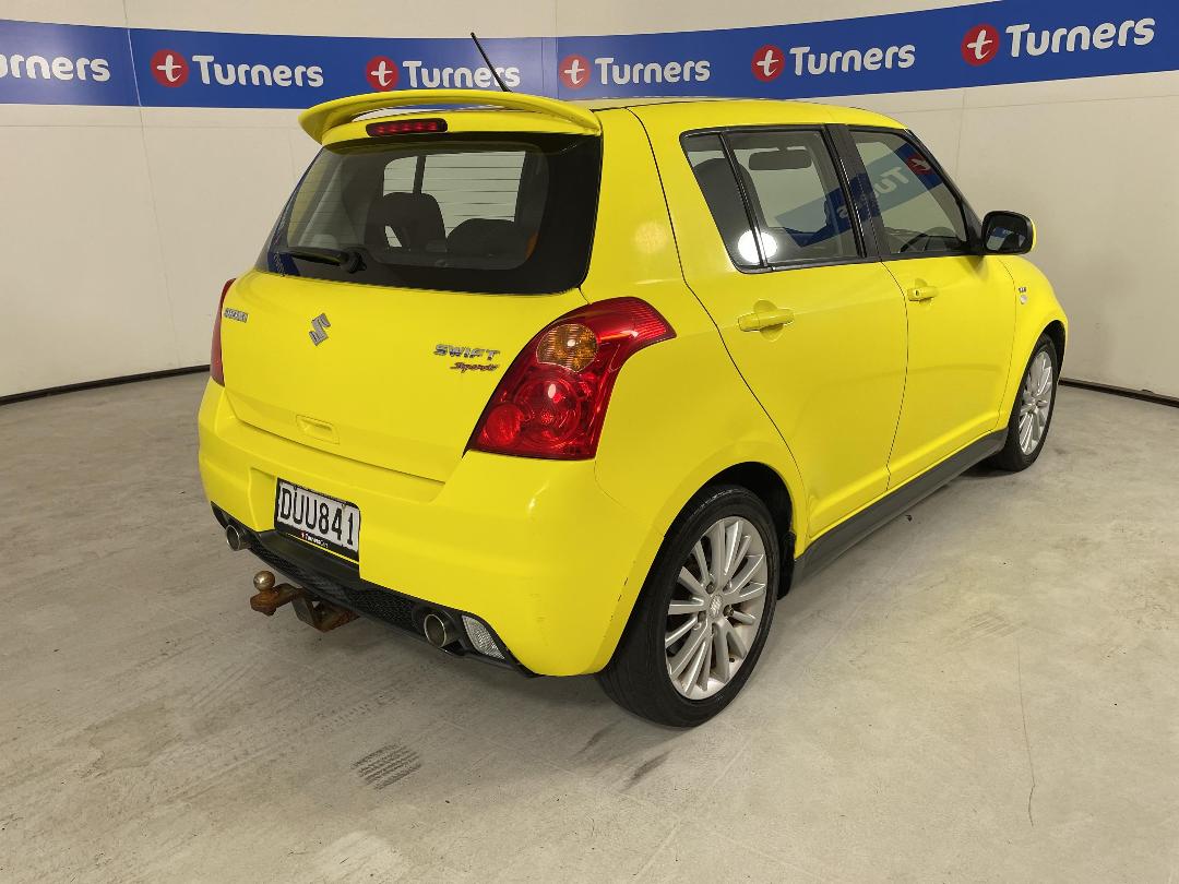 Photo '7' of Suzuki Swift Photo '7' of Suzuki Swift