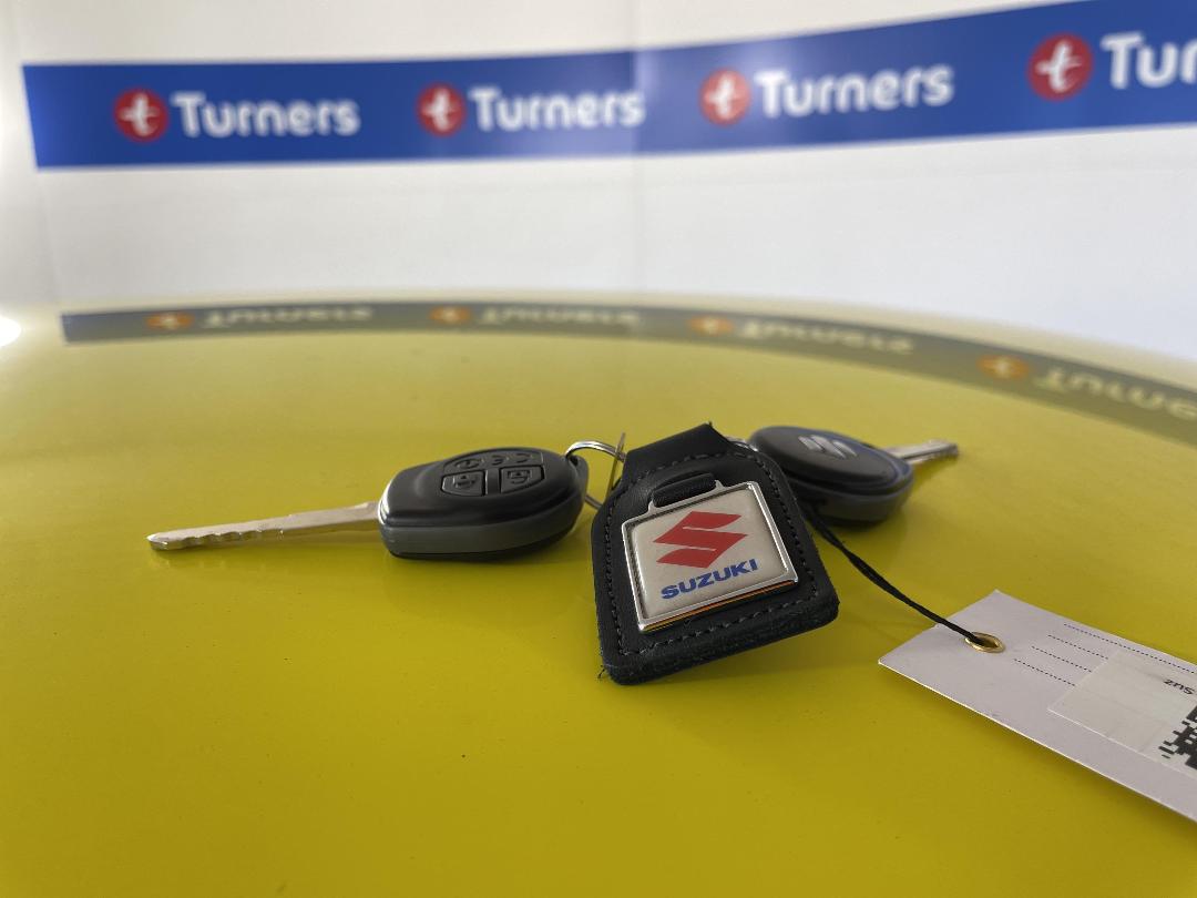 Photo '22' of Suzuki Swift Photo '22' of Suzuki Swift