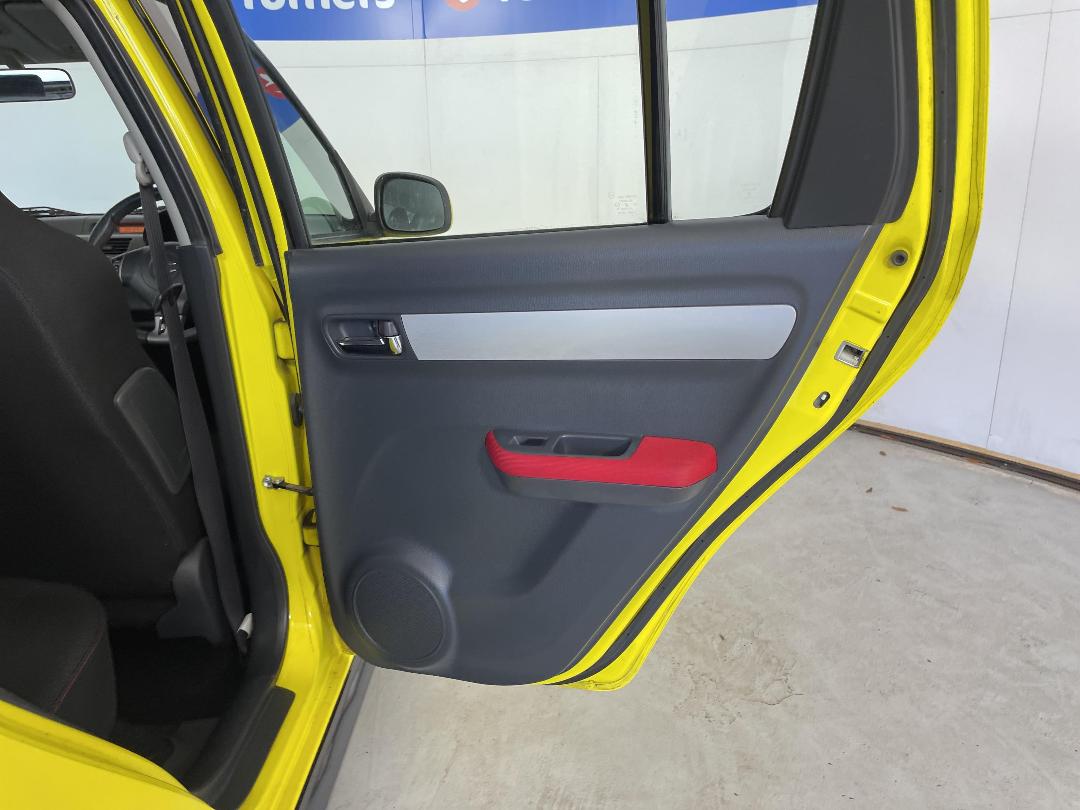 Photo '19' of Suzuki Swift Photo '19' of Suzuki Swift