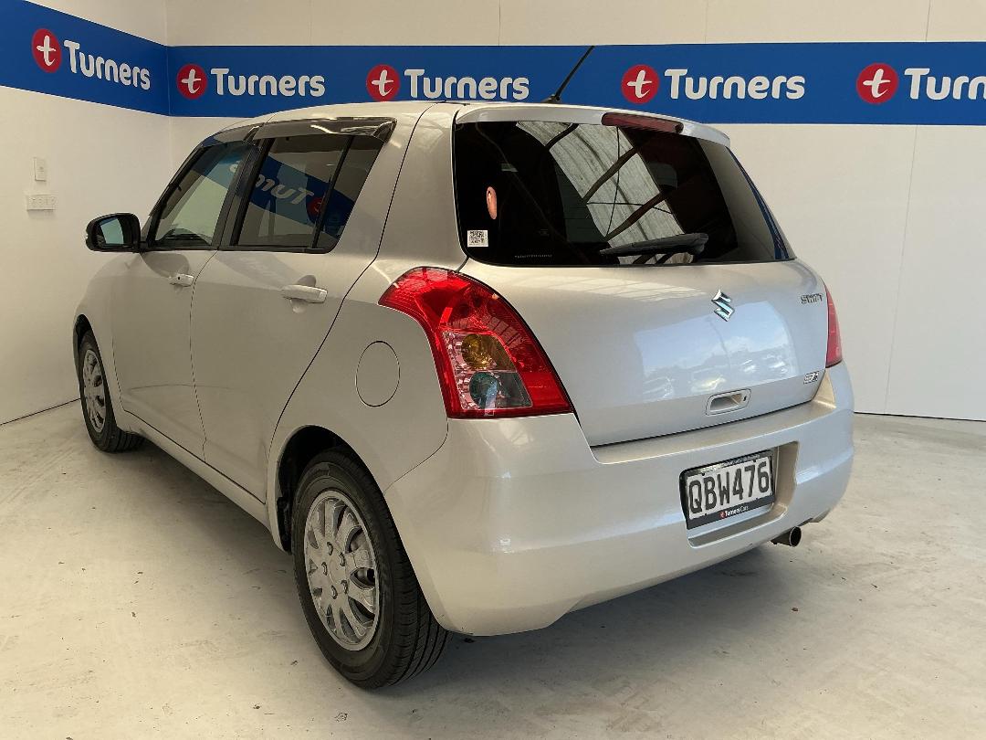 Photo '5' of Suzuki Swift