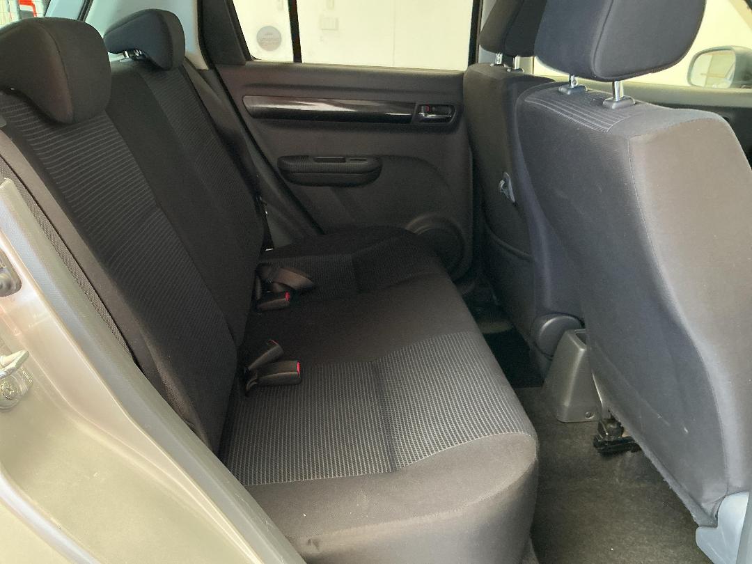 Photo '20' of Suzuki Swift