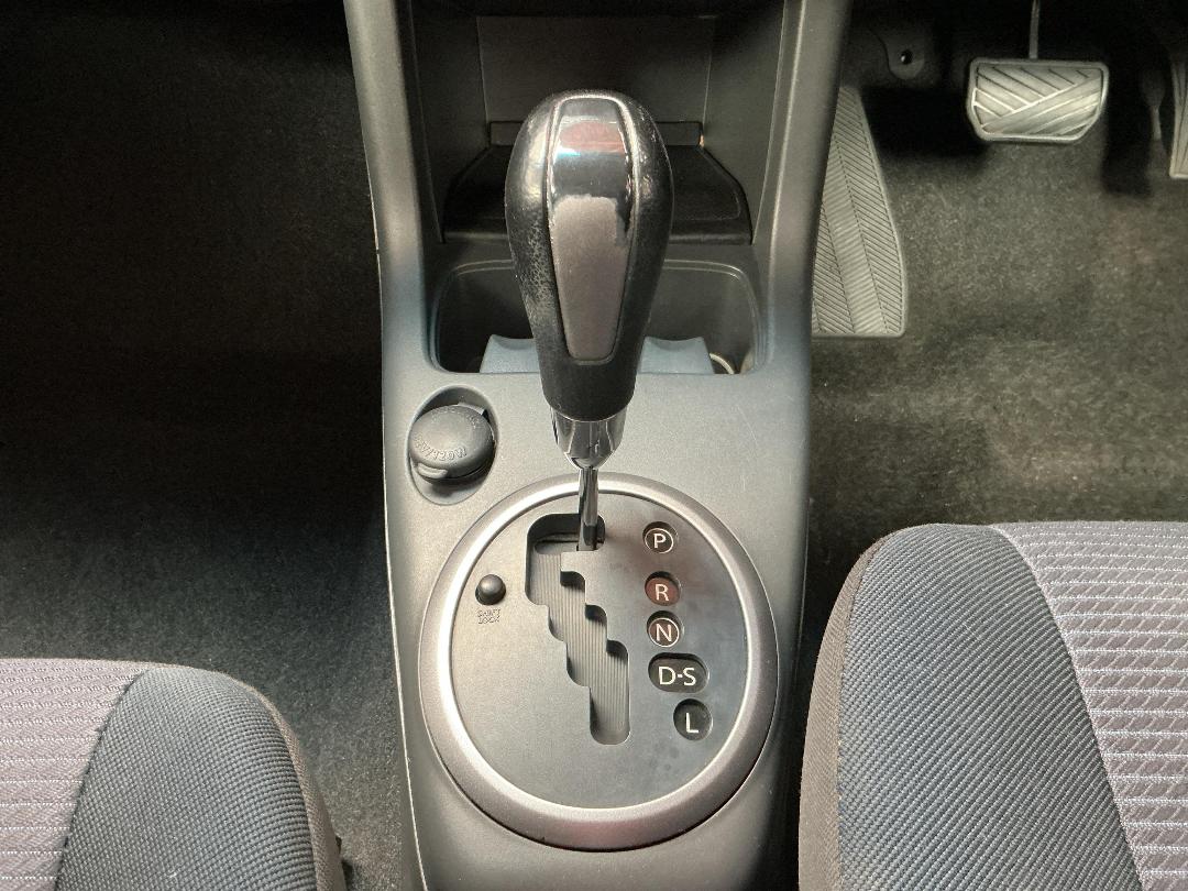 Photo '23' of Suzuki Swift