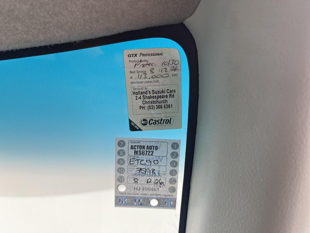 Photo '24' of Suzuki Swift Photo '24' of Suzuki Swift