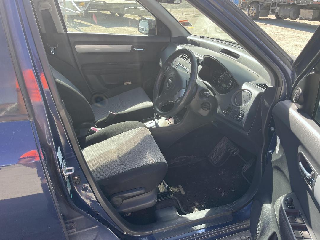 Photo '4' of Suzuki Swift