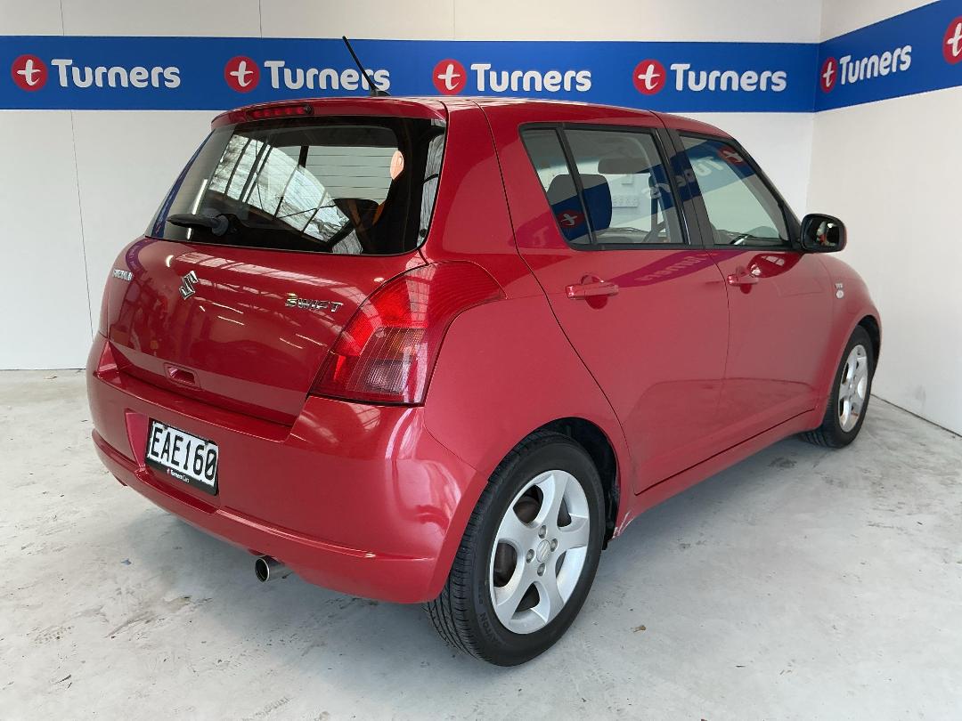 Photo '7' of Suzuki Swift