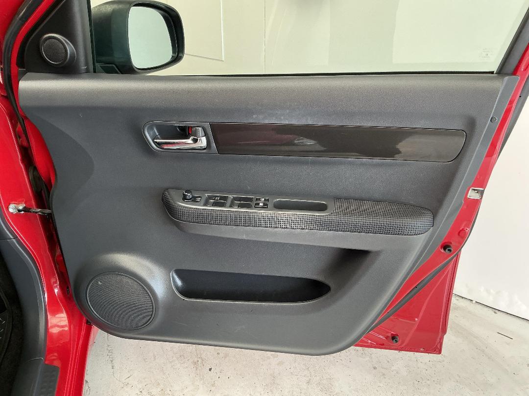 Photo '15' of Suzuki Swift