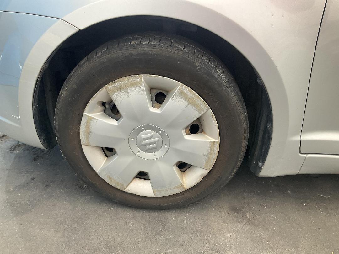 Photo '18' of Suzuki Swift Glxh