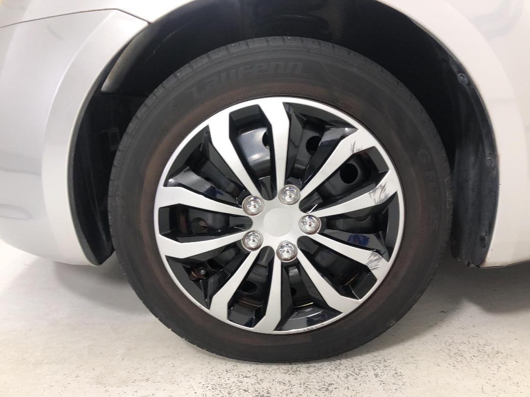 Photo '10' of Suzuki Swift