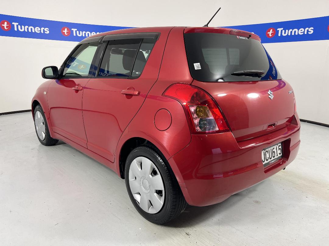 Photo '5' of Suzuki Swift