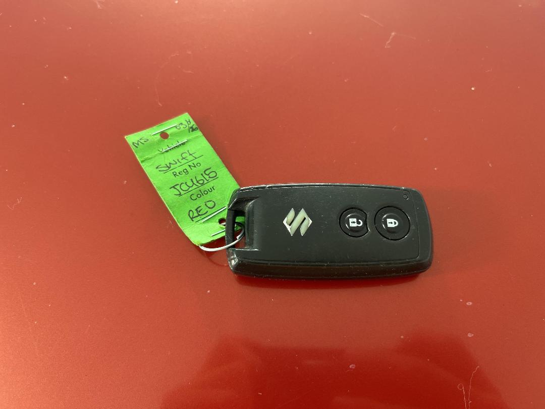 Photo '22' of Suzuki Swift