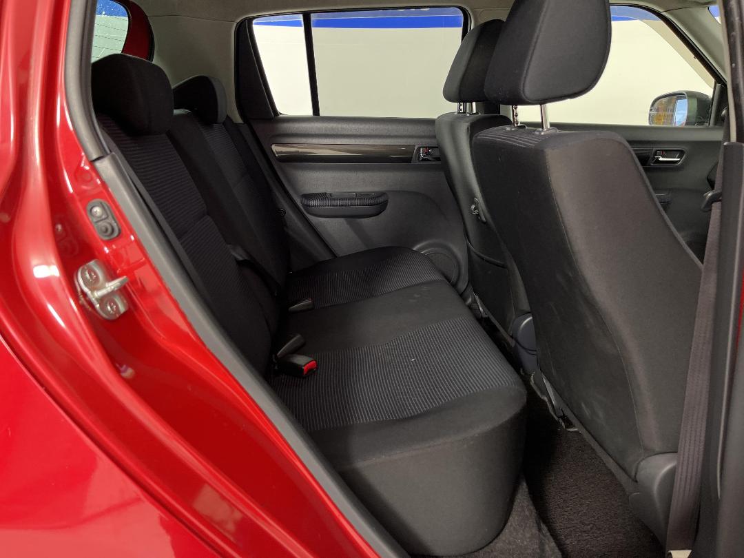 Photo '20' of Suzuki Swift