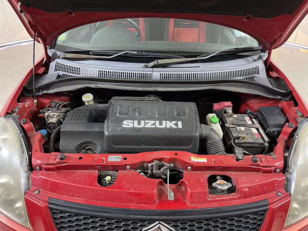 Photo '13' of Suzuki Swift