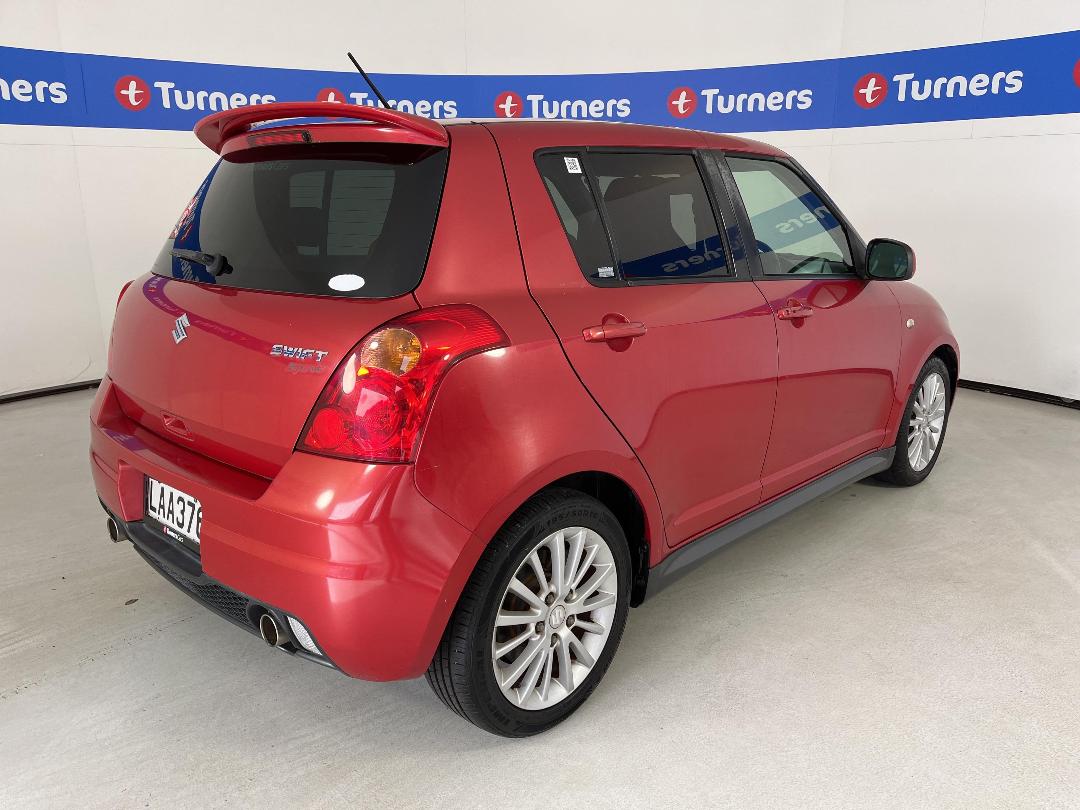 Photo '7' of Suzuki Swift