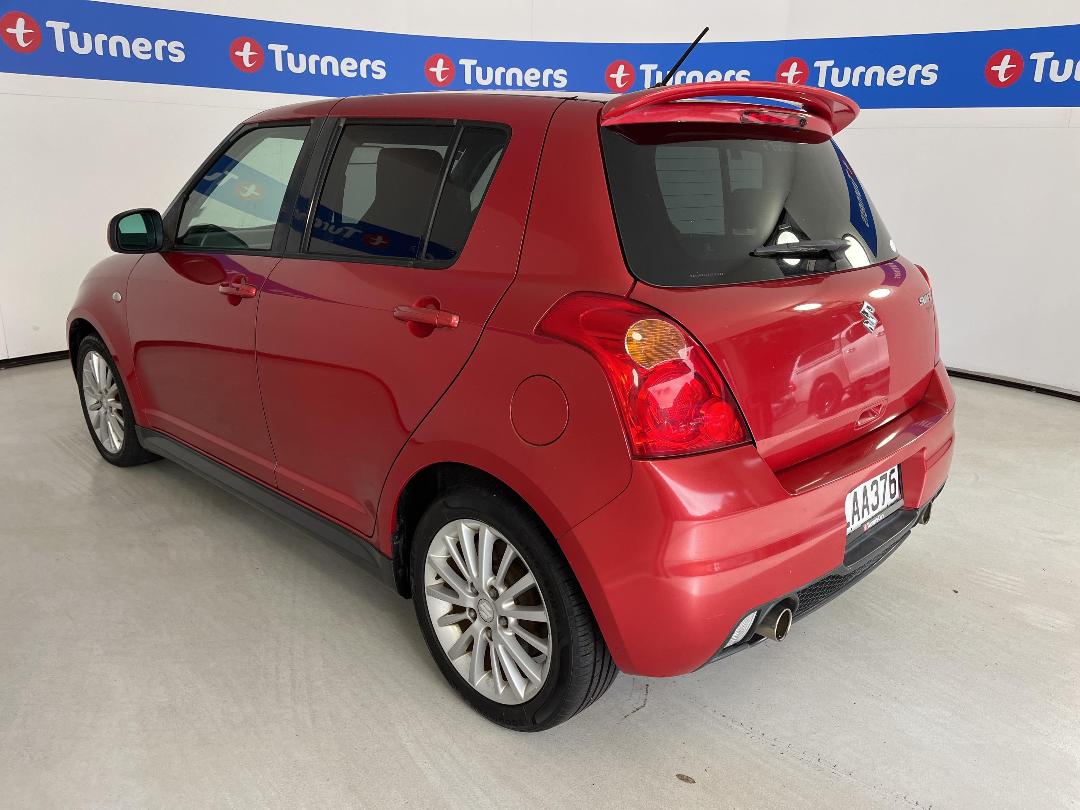 Photo '5' of Suzuki Swift