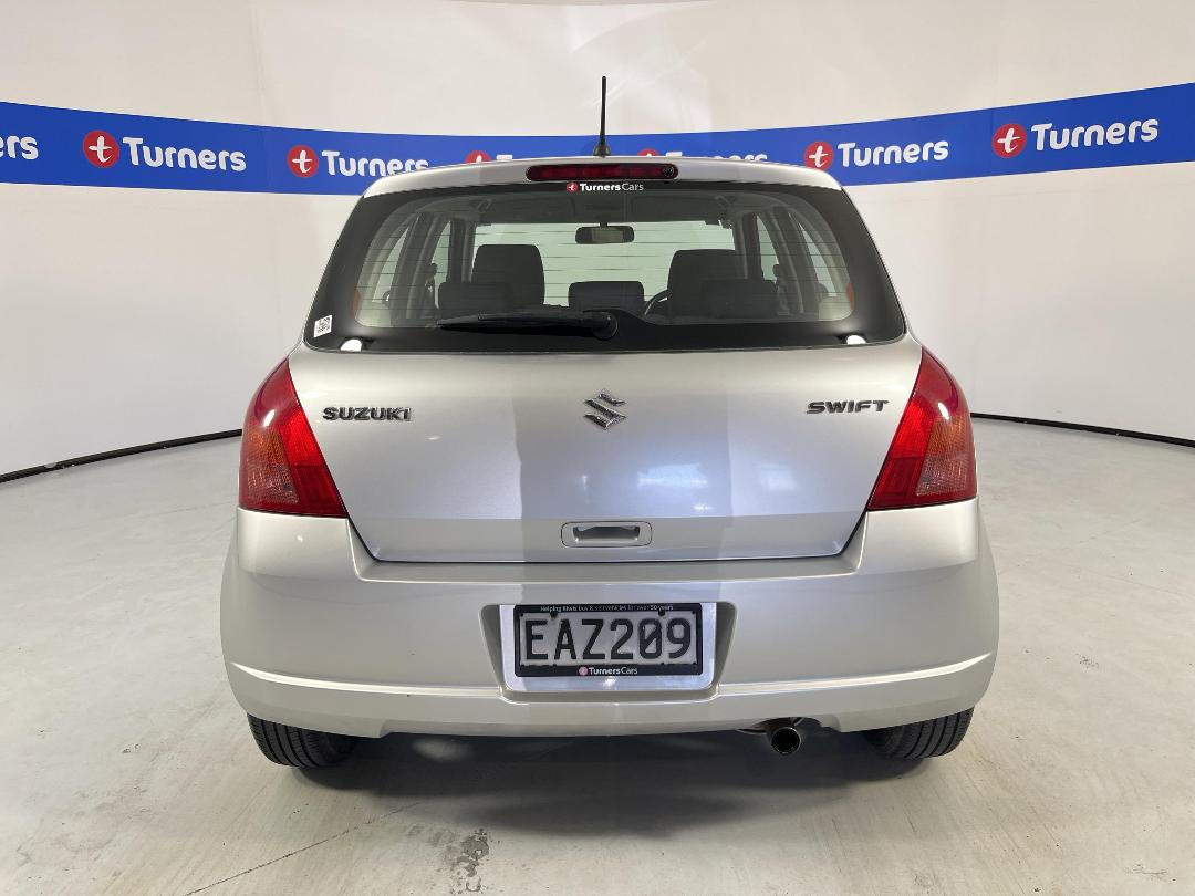 Photo '6' of Suzuki Swift Photo '6' of Suzuki Swift