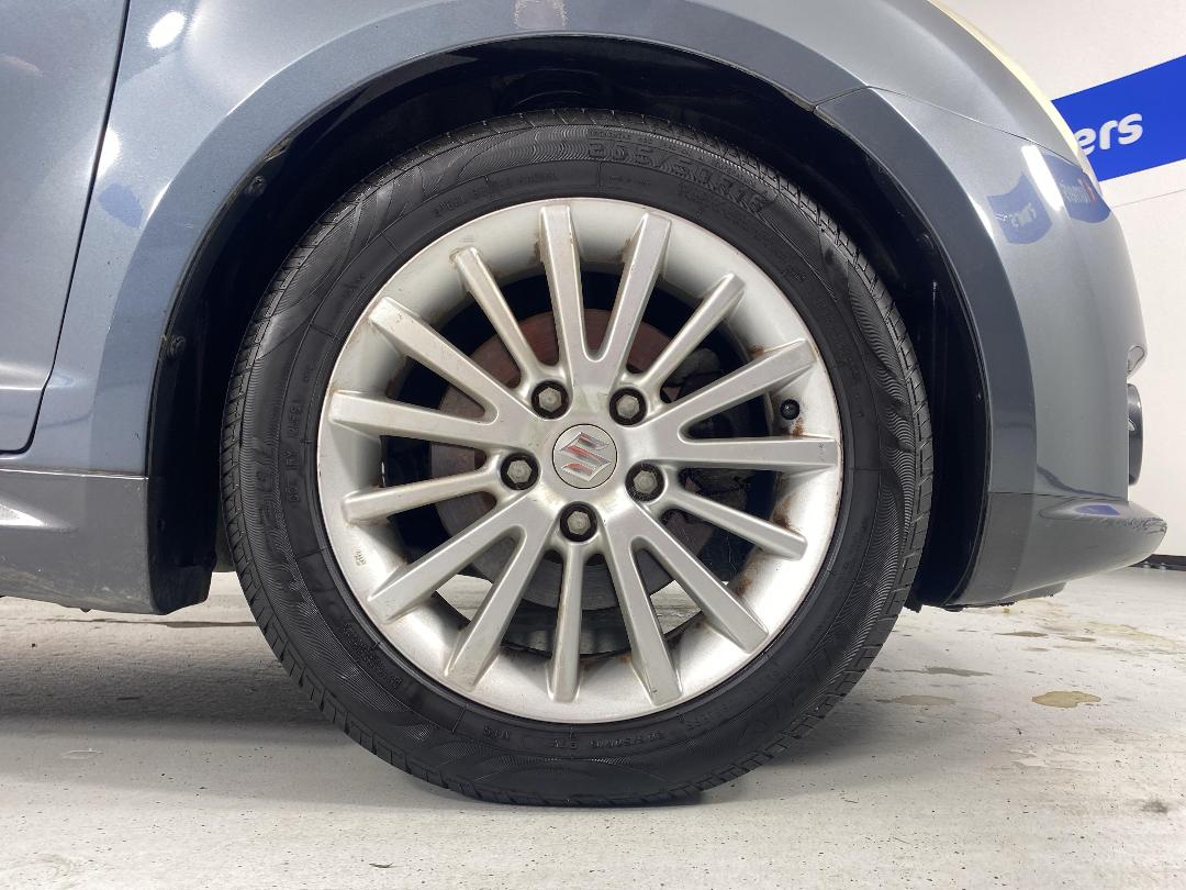 Photo '9' of Suzuki Swift Photo '9' of Suzuki Swift