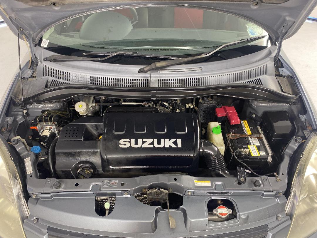 Photo '13' of Suzuki Swift Photo '13' of Suzuki Swift