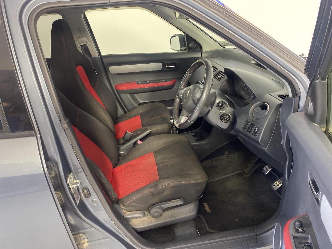 Photo '16' of Suzuki Swift Photo '16' of Suzuki Swift