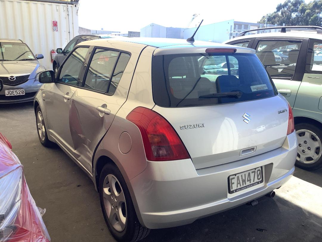 Photo '6' of Suzuki Swift Glxha2 LTD