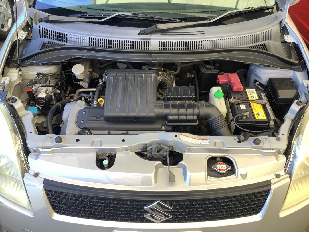 Photo '18' of Suzuki Swift Glxha2 LTD