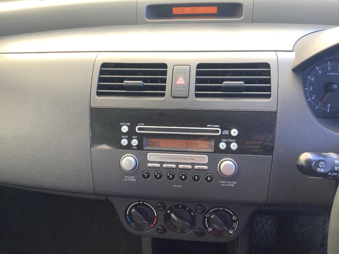 Photo '17' of Suzuki Swift Glxha2 LTD