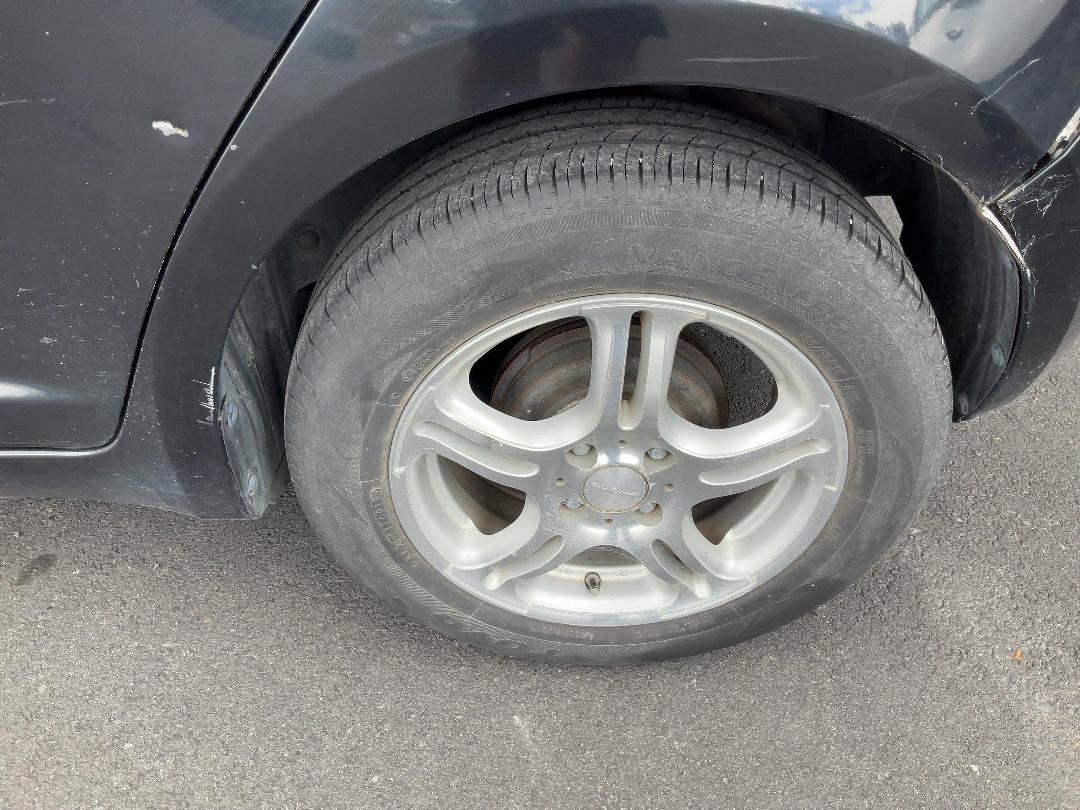 Photo '12' of Suzuki Swift