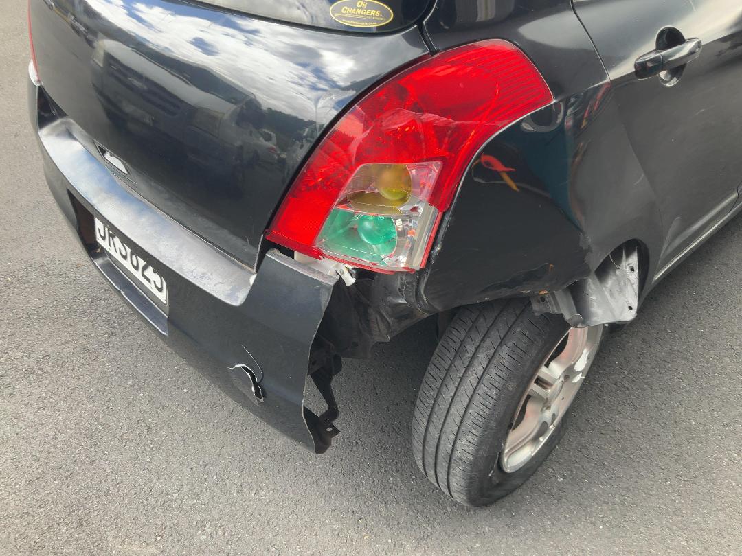 Photo '14' of Suzuki Swift