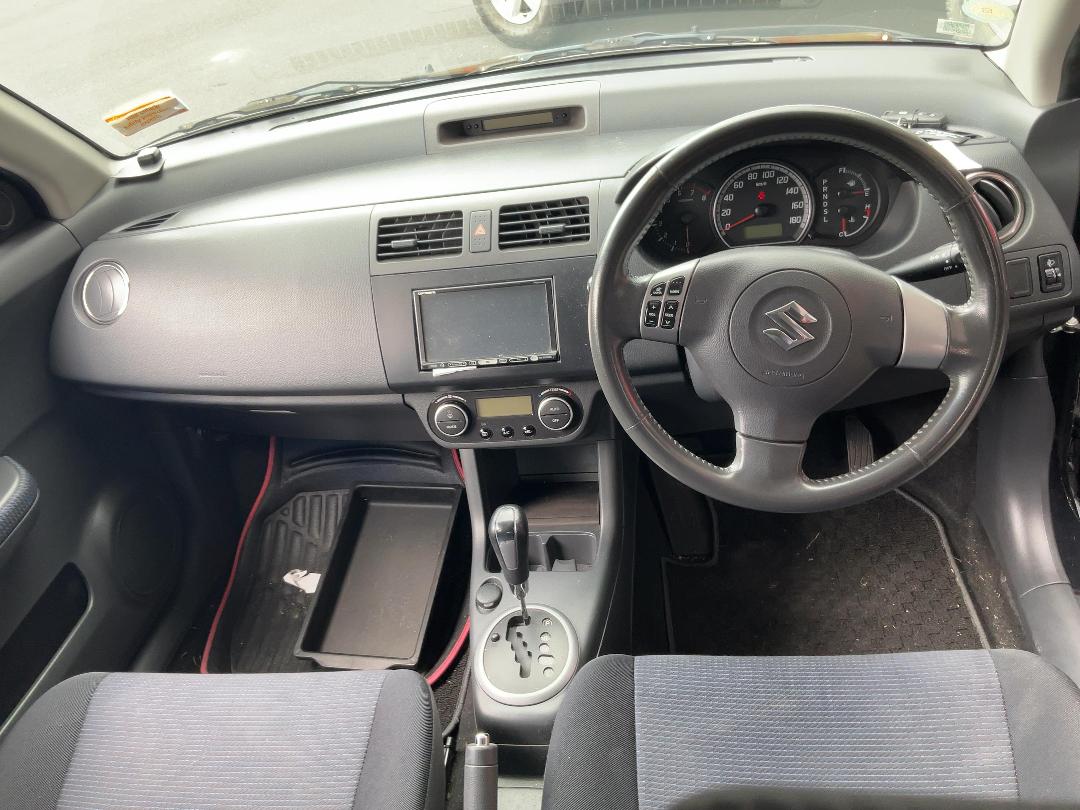 Photo '16' of Suzuki Swift