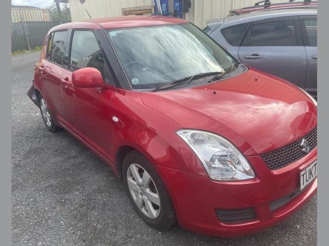 Photo '7' of Suzuki Swift