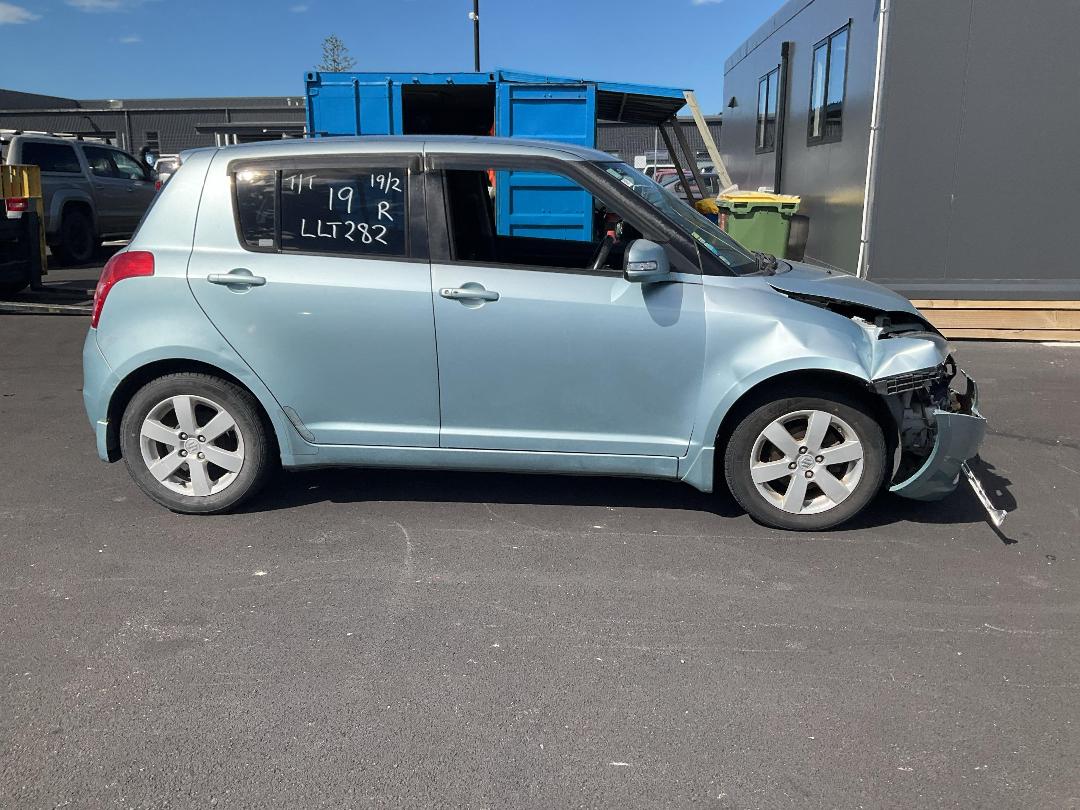 Photo '2' of Suzuki Swift