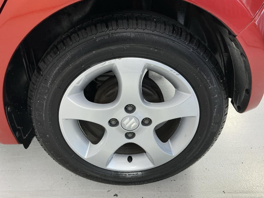 Photo '11' of Suzuki Swift Photo '11' of Suzuki Swift