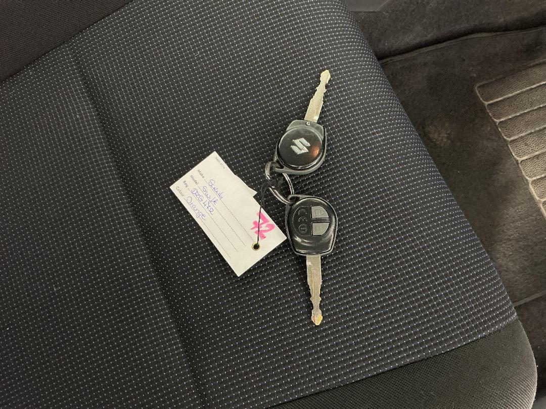 Photo '22' of Suzuki Swift Photo '22' of Suzuki Swift