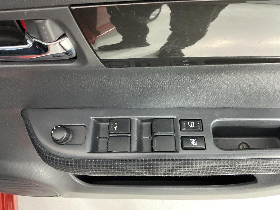 Photo '24' of Suzuki Swift Photo '24' of Suzuki Swift