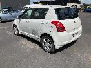 Thumbnail '5' of Suzuki Swift