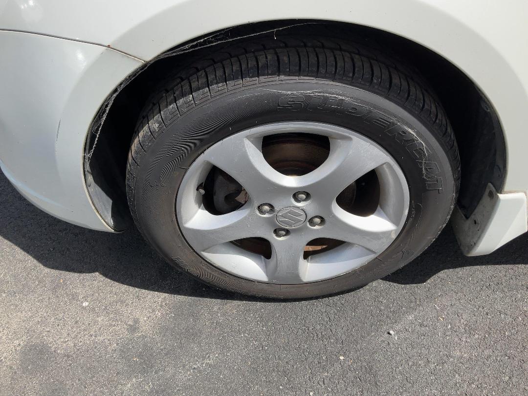 Photo '11' of Suzuki Swift