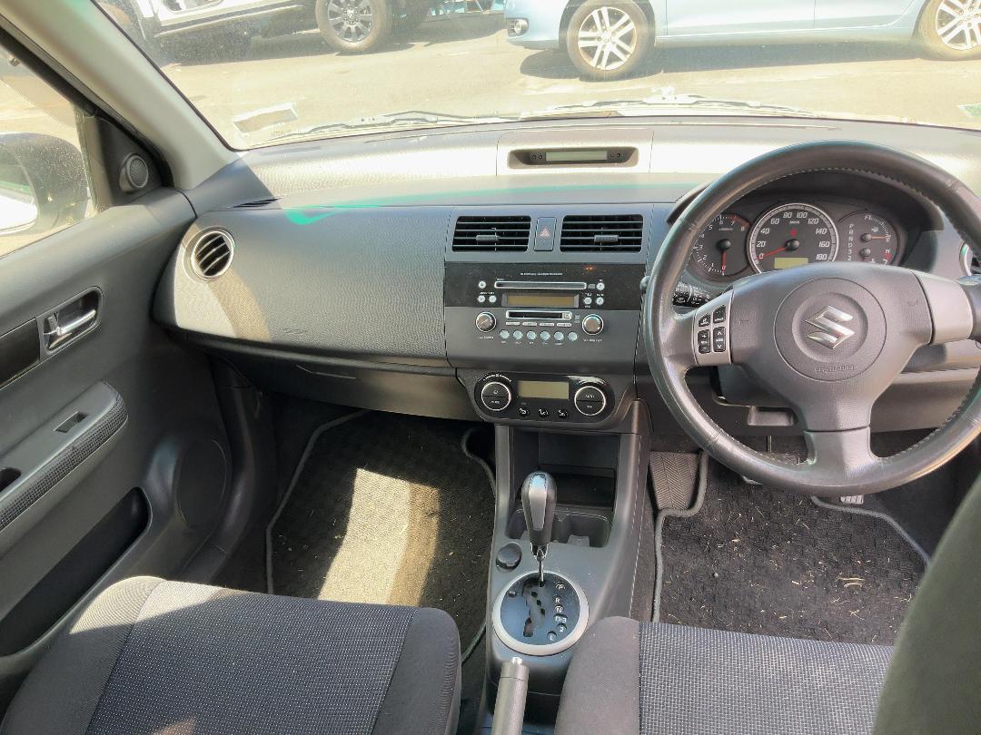 Photo '15' of Suzuki Swift