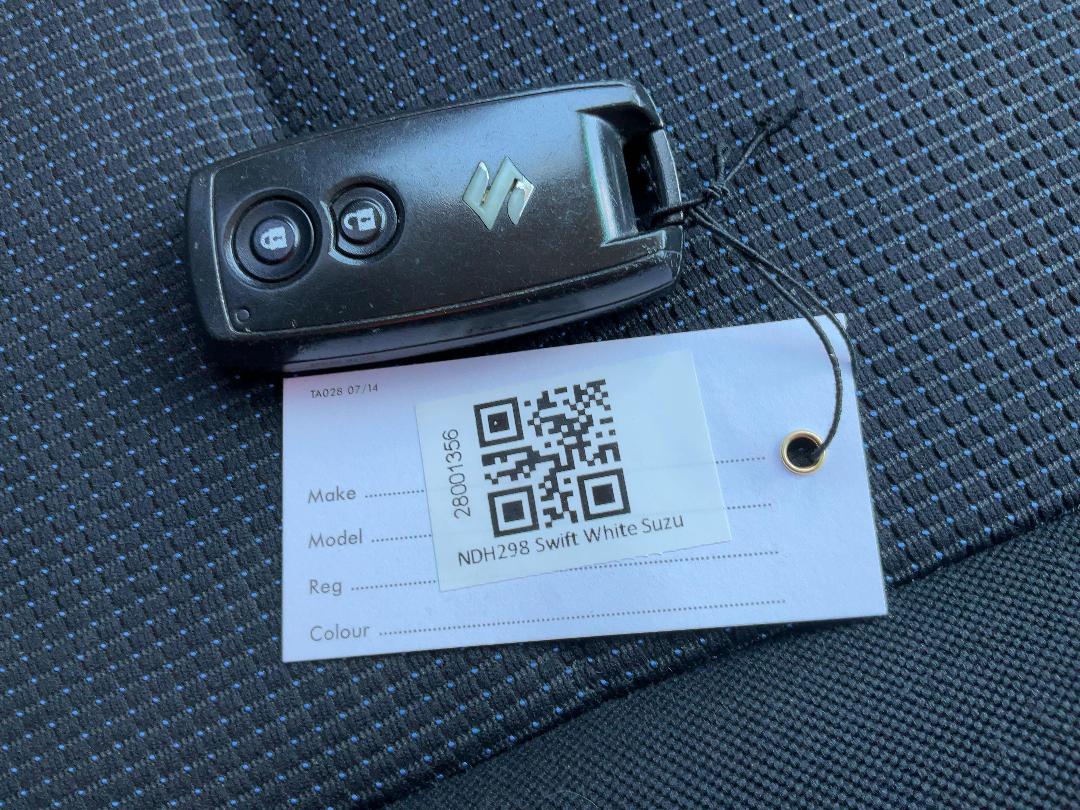 Photo '23' of Suzuki Swift