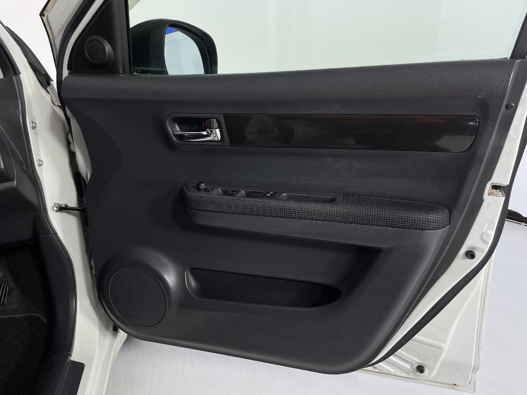 Photo '15' of Suzuki Swift Photo '15' of Suzuki Swift