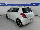 Thumbnail '5' of Suzuki Swift
