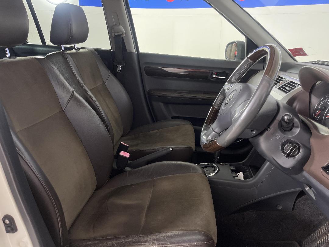 Photo '16' of Suzuki Swift