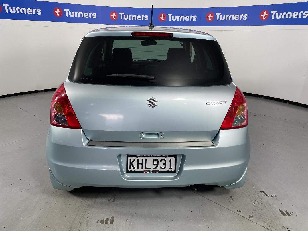 Photo '6' of Suzuki Swift