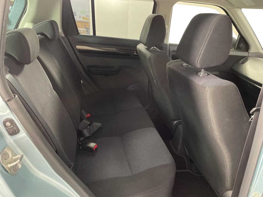 Photo '20' of Suzuki Swift