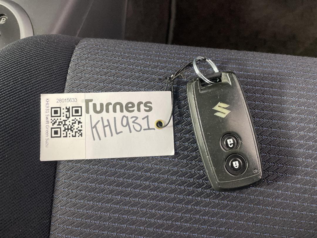 Photo '22' of Suzuki Swift