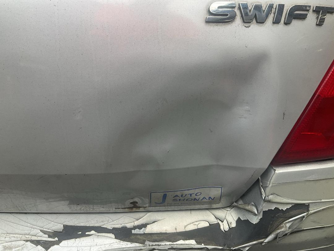 Photo '20' of Suzuki Swift