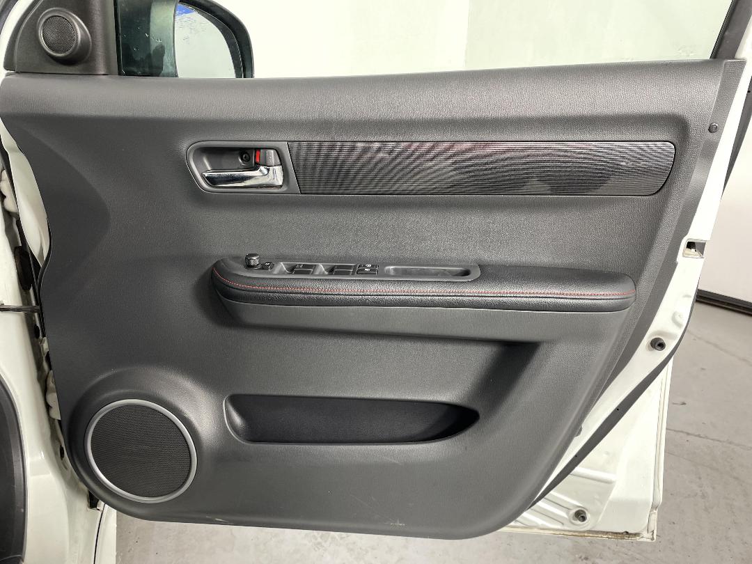 Photo '15' of Suzuki Swift Photo '15' of Suzuki Swift