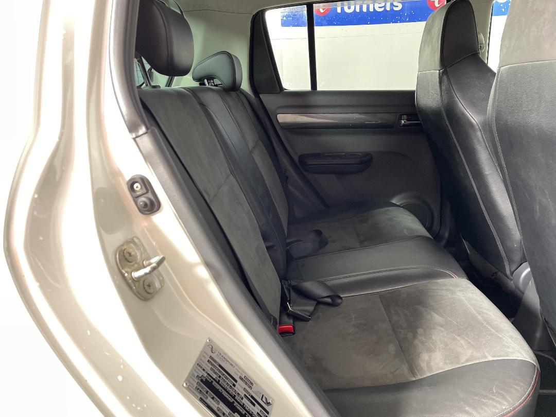 Photo '20' of Suzuki Swift Photo '20' of Suzuki Swift