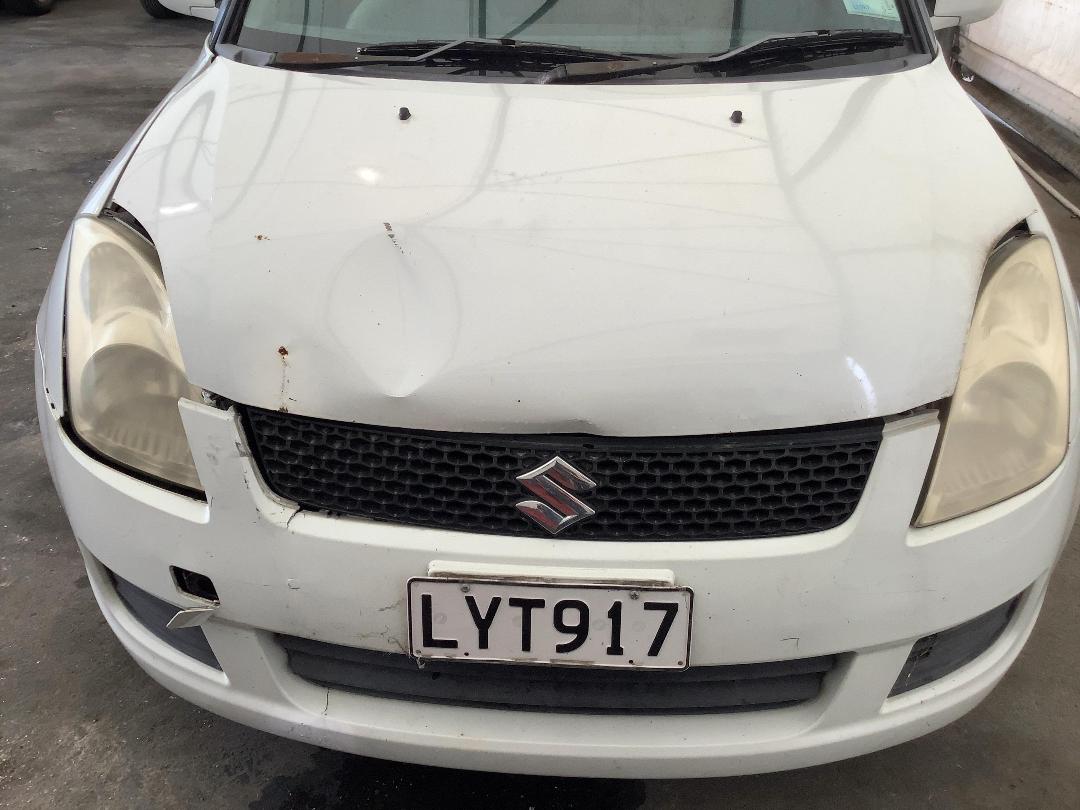 Photo '2' of Suzuki Swift